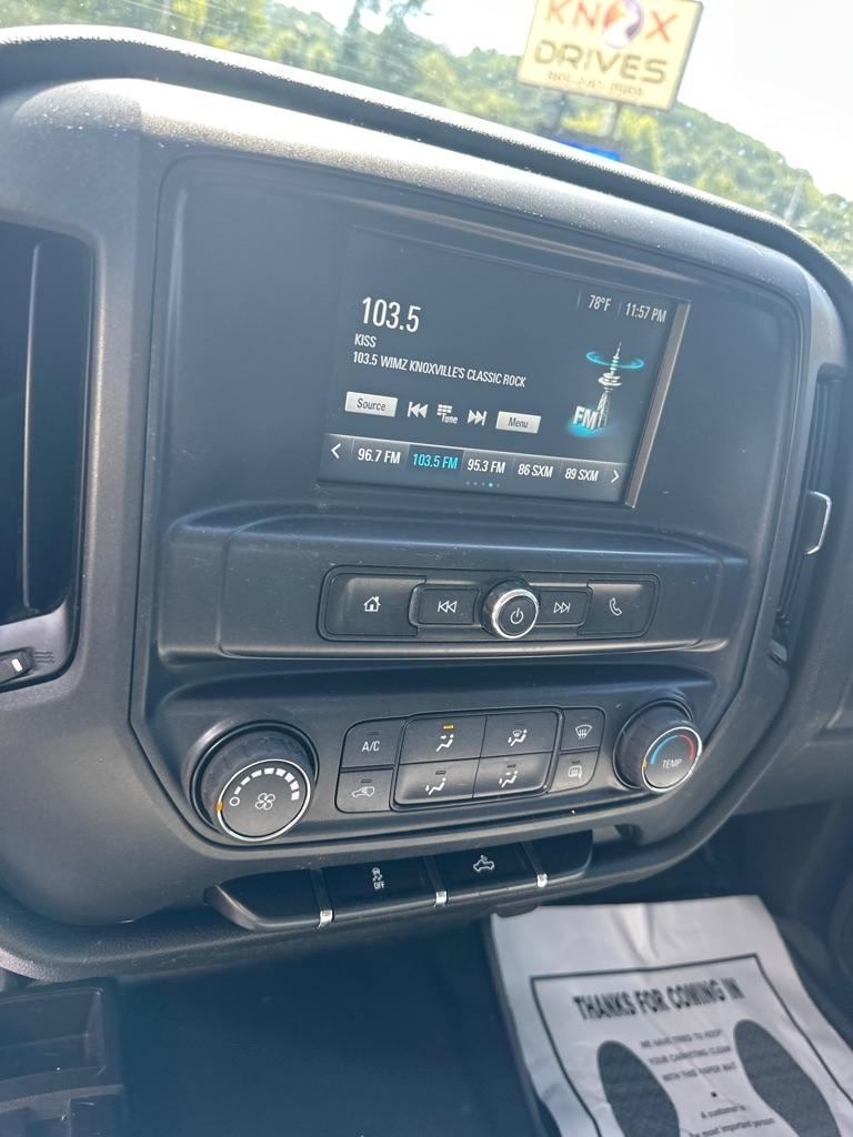 Chevrolet Silverado 1500 4WD Double Cab 143.5" Custom 2017