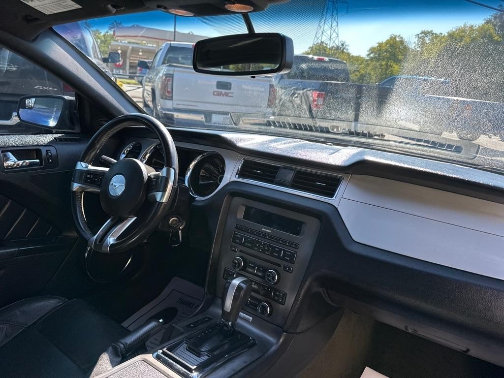 Ford Mustang 2dr Cpe V6 2014