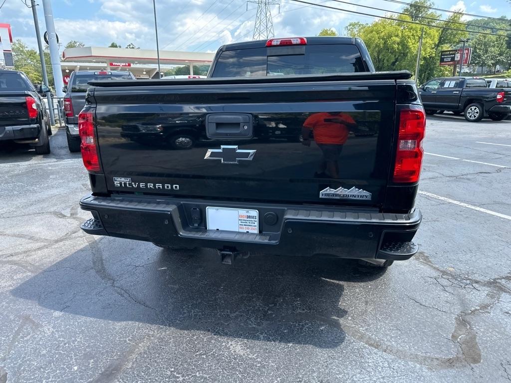 Chevrolet Silverado 1500 4WD Crew Cab 143.5" High Country 2015
