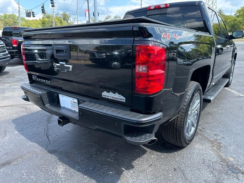Chevrolet Silverado 1500 4WD Crew Cab 143.5" High Country 2015