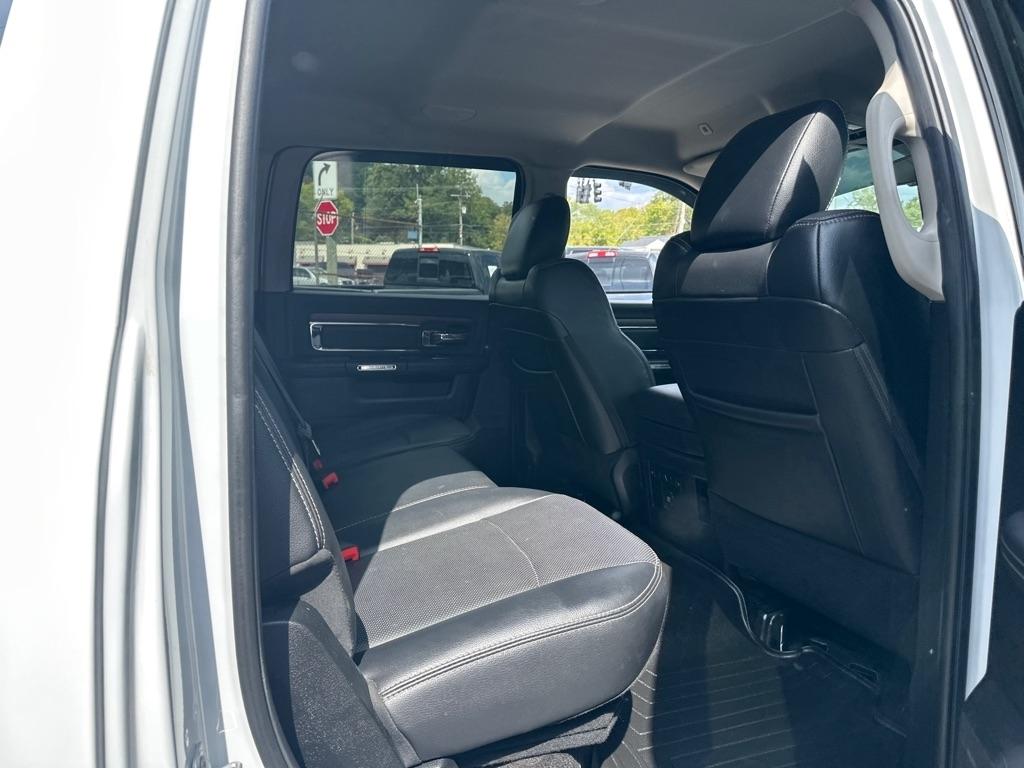 RAM 2500 Laramie 4x4 Crew Cab 6'4" Box 2017
