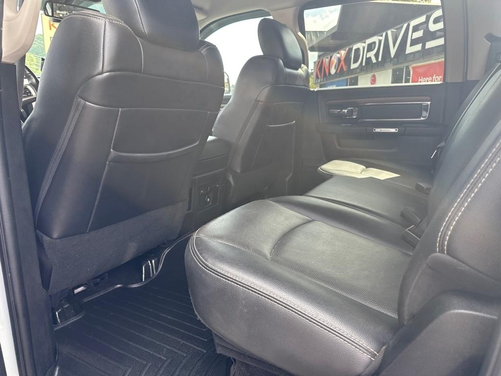 RAM 2500 Laramie 4x4 Crew Cab 6'4" Box 2017