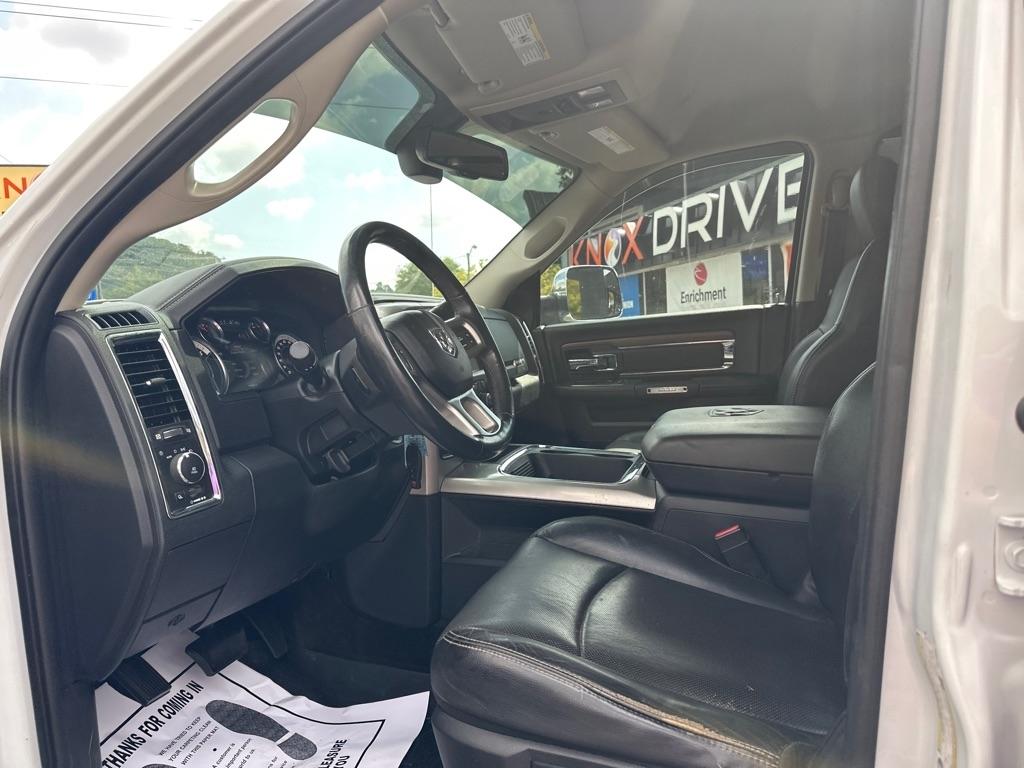 RAM 2500 Laramie 4x4 Crew Cab 6'4" Box 2017