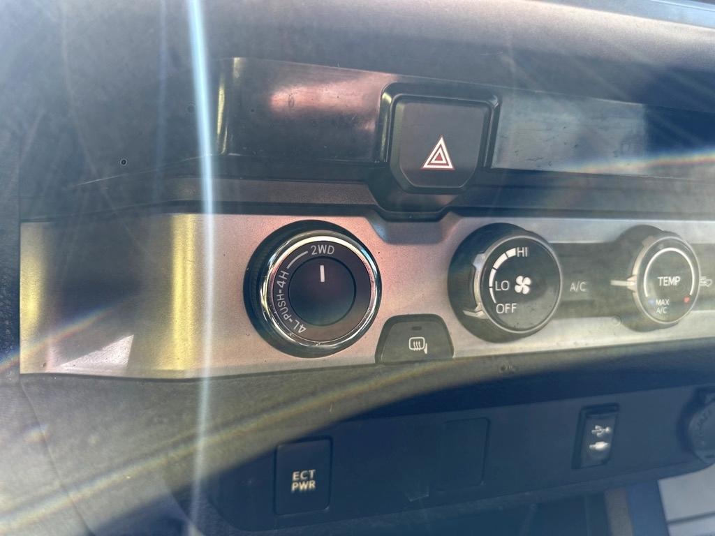 Toyota Tacoma TRD Off Road Access Cab 6' Bed V6 4x4 AT (Natl) 2017