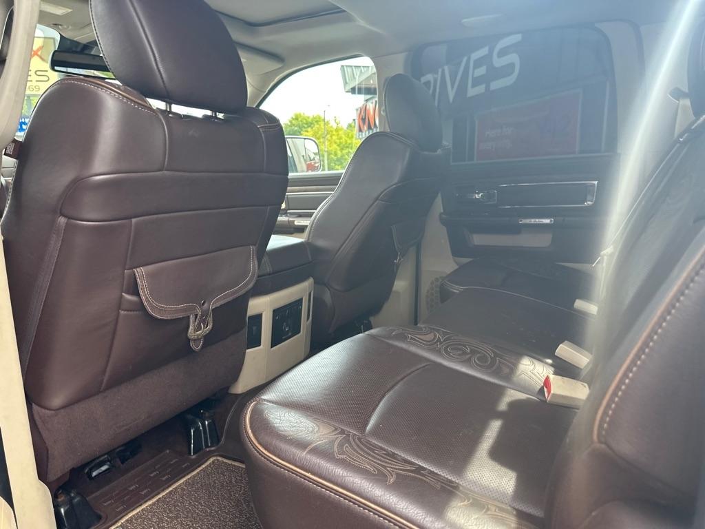 RAM 2500 4WD Crew Cab 149" Laramie Longhorn 2016