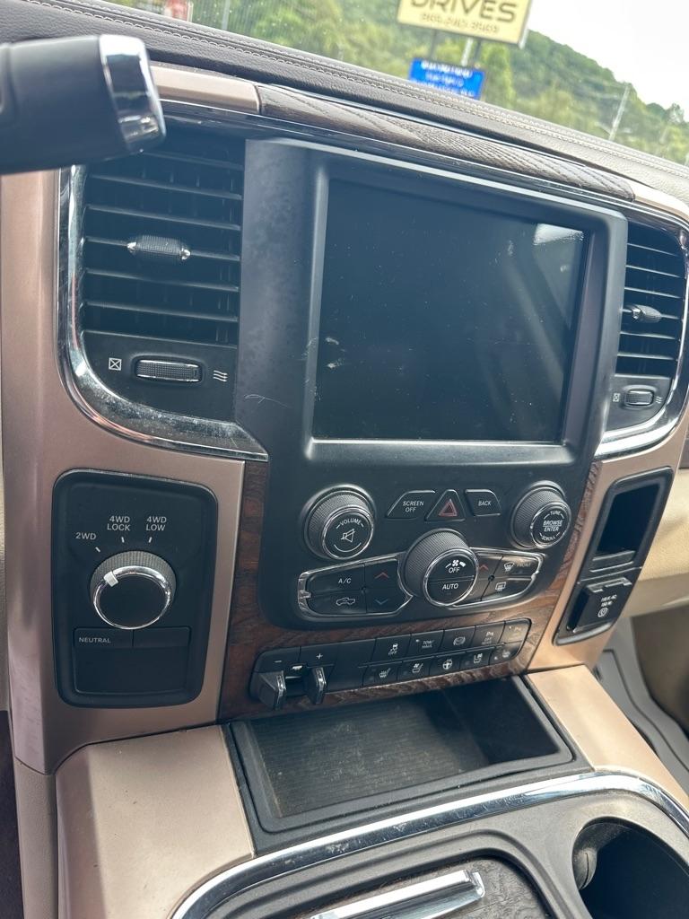 RAM 2500 4WD Crew Cab 149" Laramie Longhorn 2016