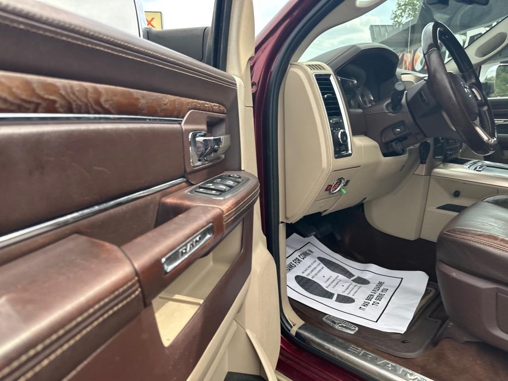 RAM 2500 4WD Crew Cab 149" Laramie Longhorn 2016
