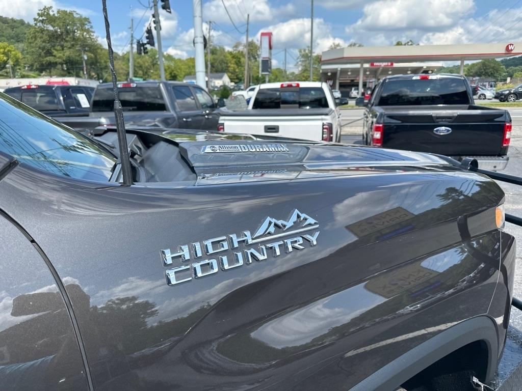 Chevrolet Silverado 2500HD 4WD Crew Cab 159" High Country 2021