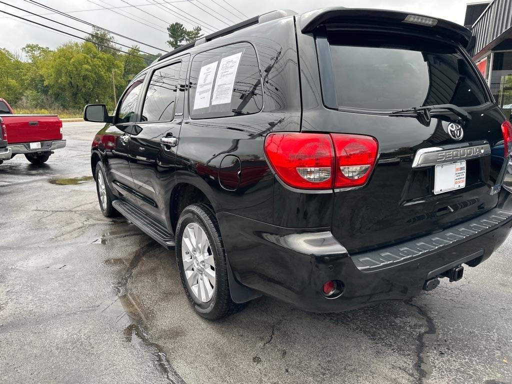 Toyota Sequoia RWD 5.7L Platinum (Natl) 2016