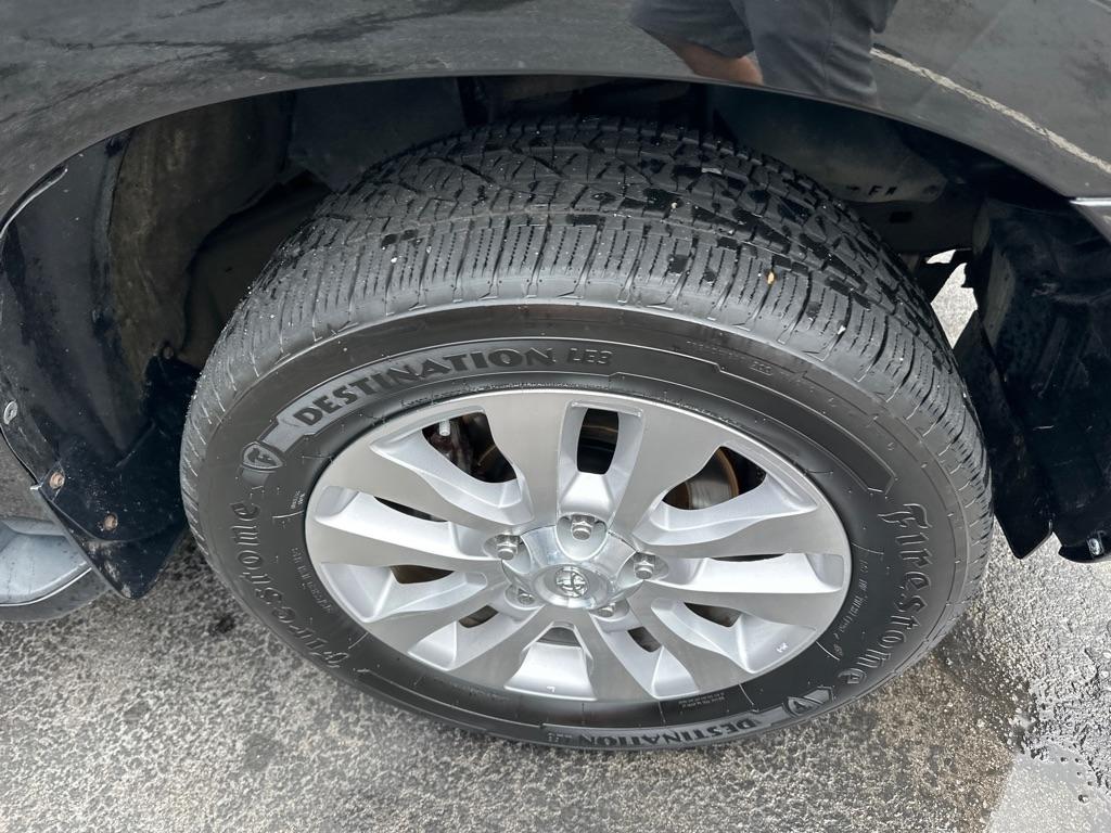 Toyota Sequoia RWD 5.7L Platinum (Natl) 2016