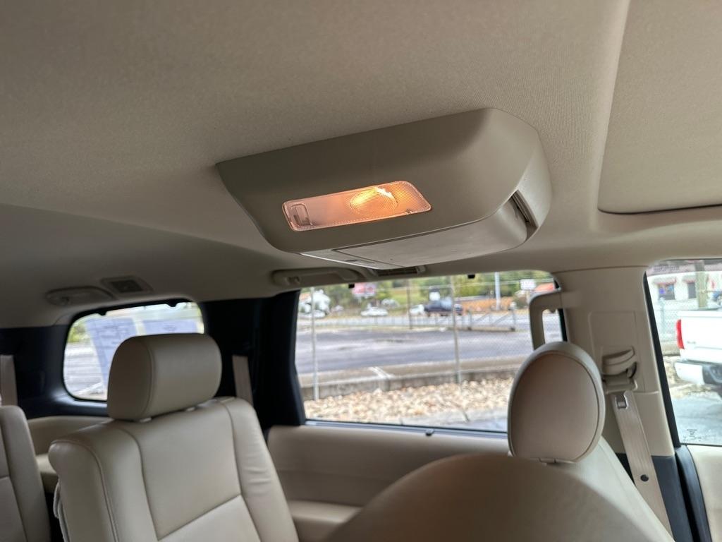Toyota Sequoia RWD 5.7L Platinum (Natl) 2016