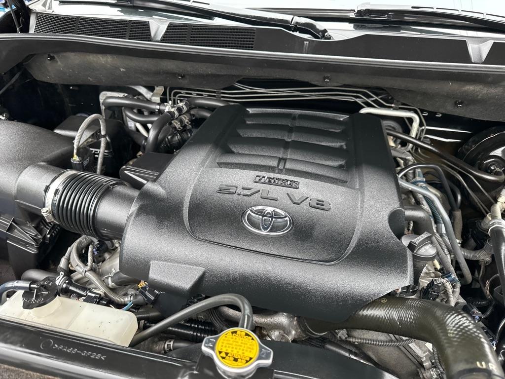 Toyota Sequoia RWD 5.7L Platinum (Natl) 2016