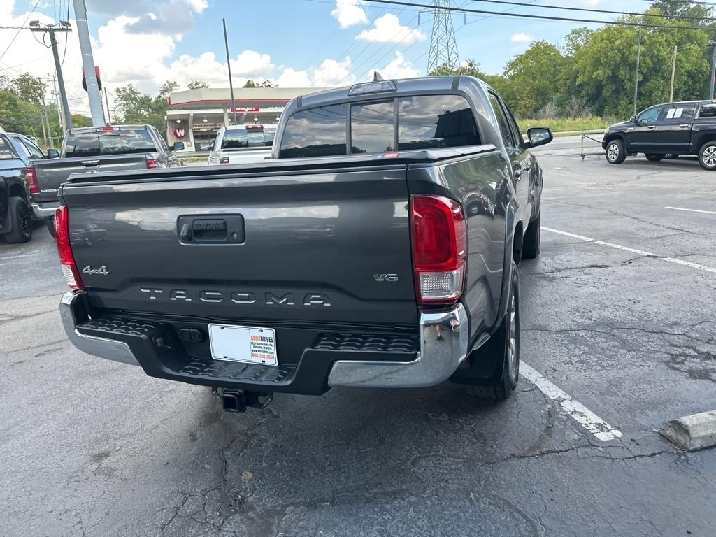 Toyota Tacoma TRD Off Road Double Cab 5' Bed V6 4x4 MT (Natl) 2017
