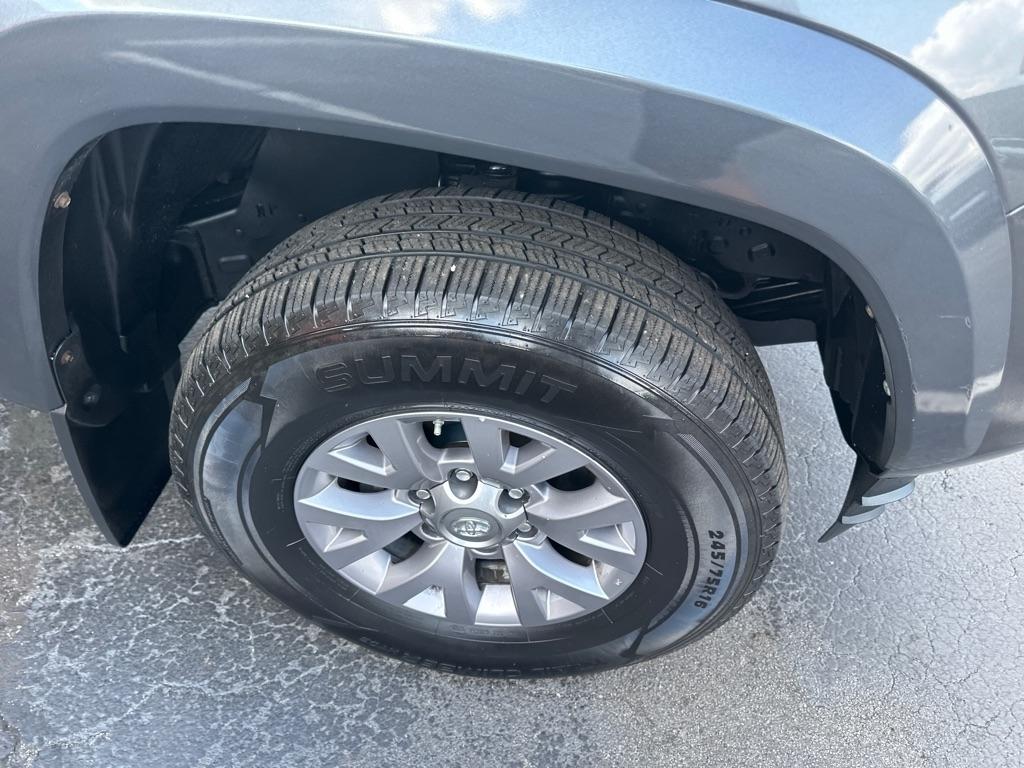 Toyota Tacoma TRD Off Road Double Cab 5' Bed V6 4x4 MT (Natl) 2017