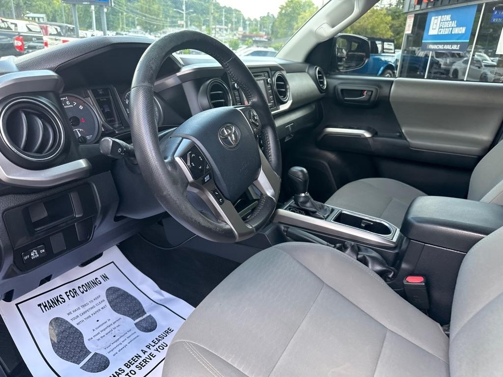 Toyota Tacoma TRD Off Road Double Cab 5' Bed V6 4x4 MT (Natl) 2017