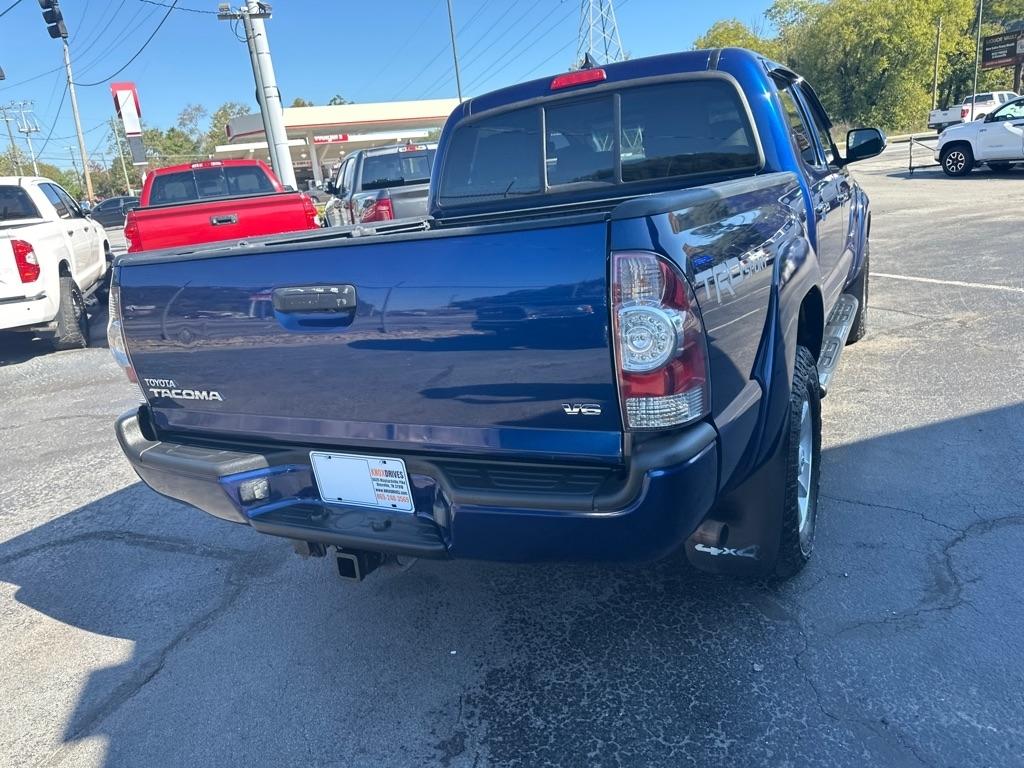 Toyota Tacoma 4WD Double Cab V6 AT (Natl) 2015