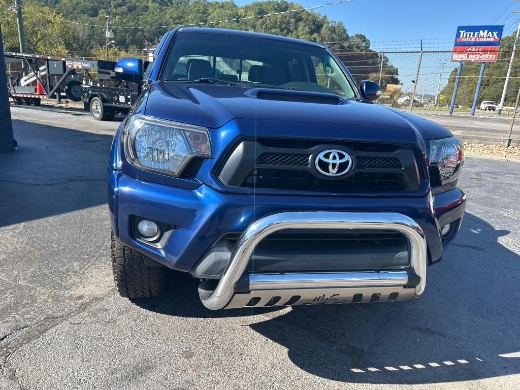 Toyota Tacoma 4WD Double Cab V6 AT (Natl) 2015