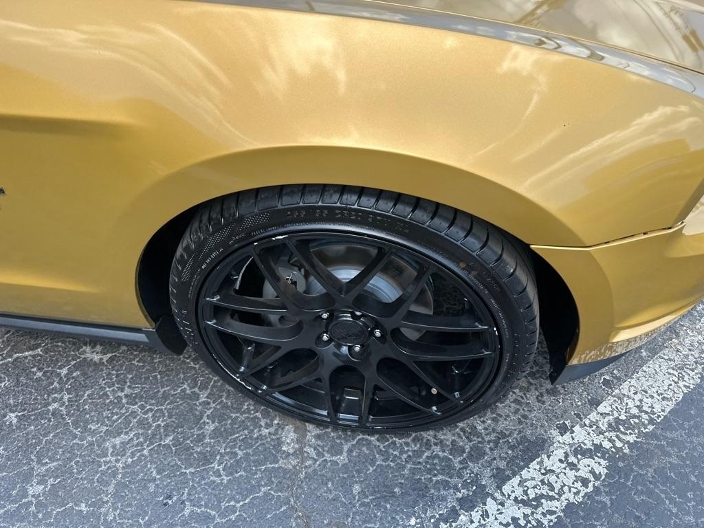 Ford Mustang 2dr Cpe GT 2010