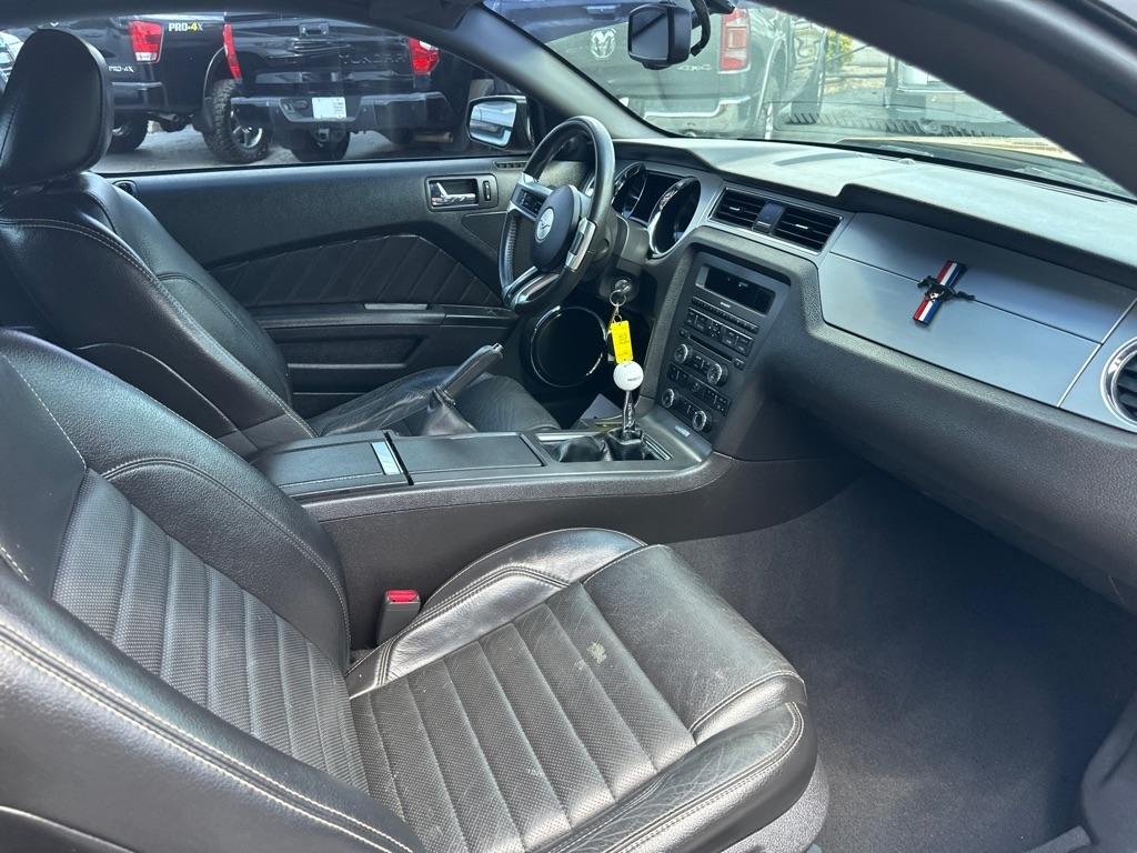 Ford Mustang 2dr Cpe GT 2010