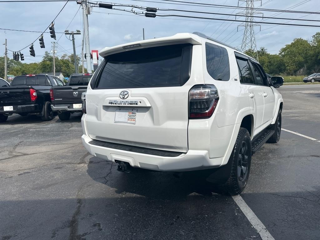 Toyota 4Runner TRD Off Road Premium 4WD (Natl) 2018