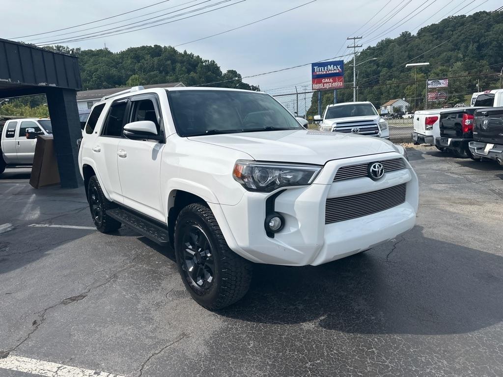 Toyota 4Runner TRD Off Road Premium 4WD (Natl) 2018