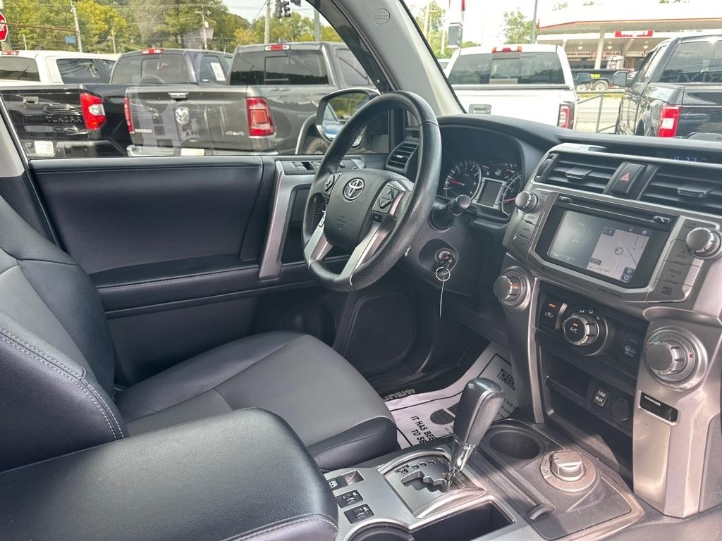Toyota 4Runner TRD Off Road Premium 4WD (Natl) 2018