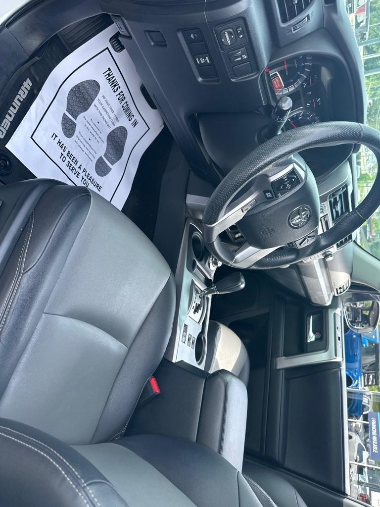 Toyota 4Runner TRD Off Road Premium 4WD (Natl) 2018