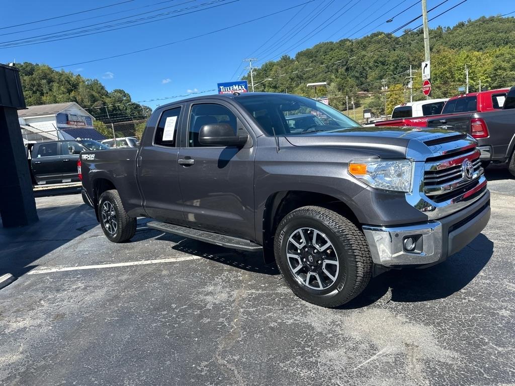 Toyota Tundra 4WD TRD Pro Double Cab 6.5' Bed 5.7L (Natl) 2017