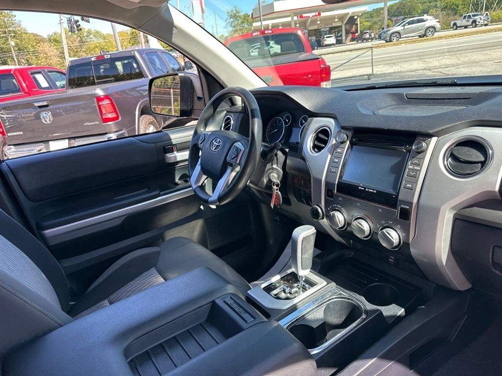 Toyota Tundra 4WD TRD Pro Double Cab 6.5' Bed 5.7L (Natl) 2017
