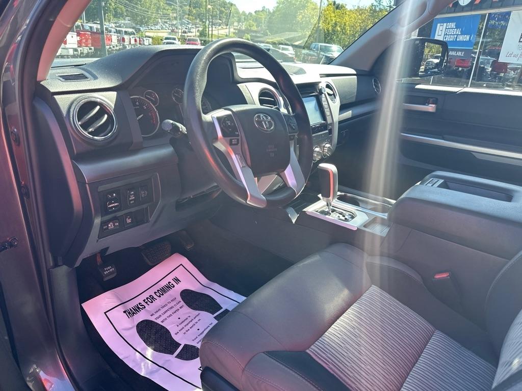 Toyota Tundra 4WD TRD Pro Double Cab 6.5' Bed 5.7L (Natl) 2017