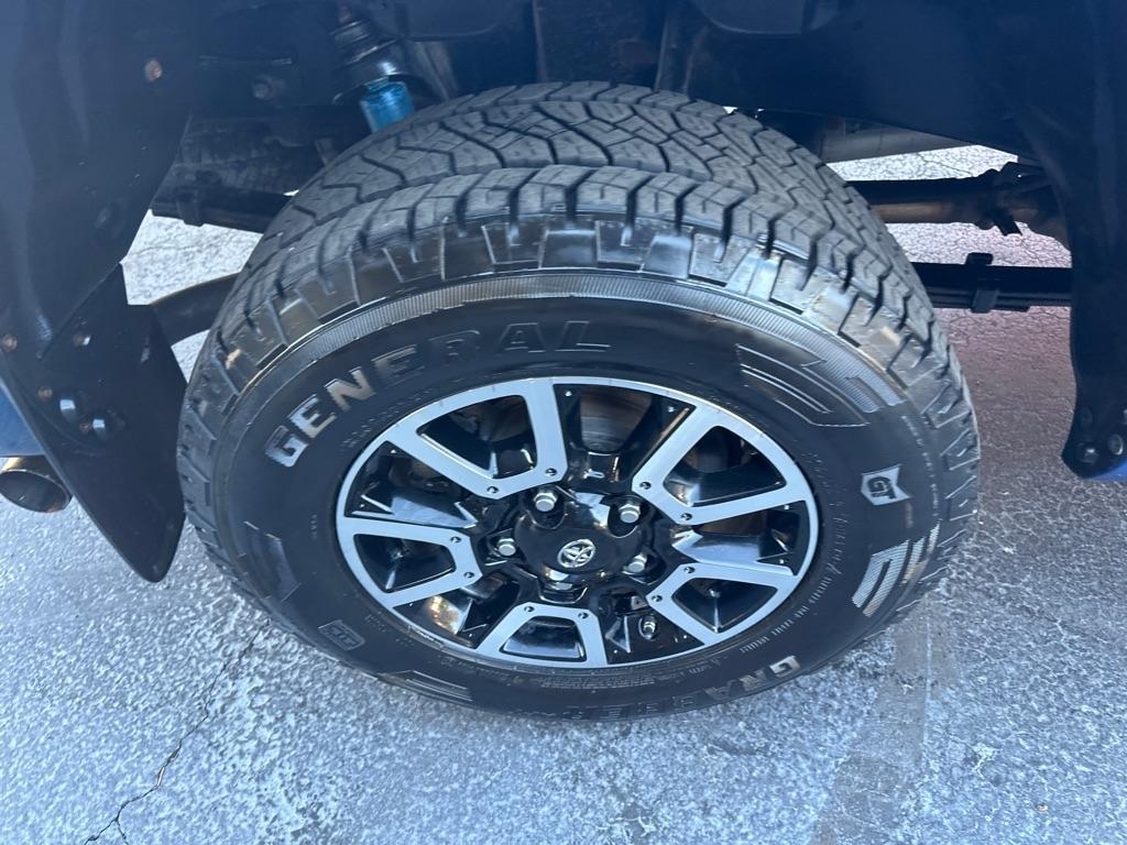 Toyota Tundra 4WD TRD Pro Double Cab 6.5' Bed 5.7L FFV (Natl) 2017