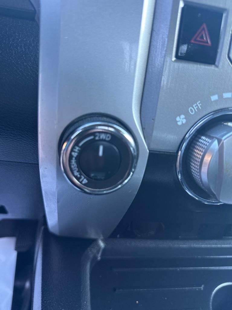 Toyota Tundra 4WD TRD Pro Double Cab 6.5' Bed 5.7L FFV (Natl) 2017