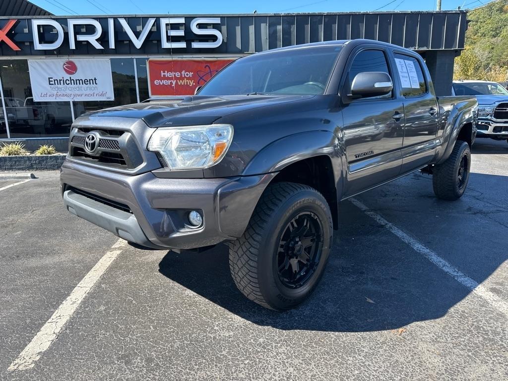 Toyota Tacoma 4WD Double Cab LB V6 AT (Natl) 2012