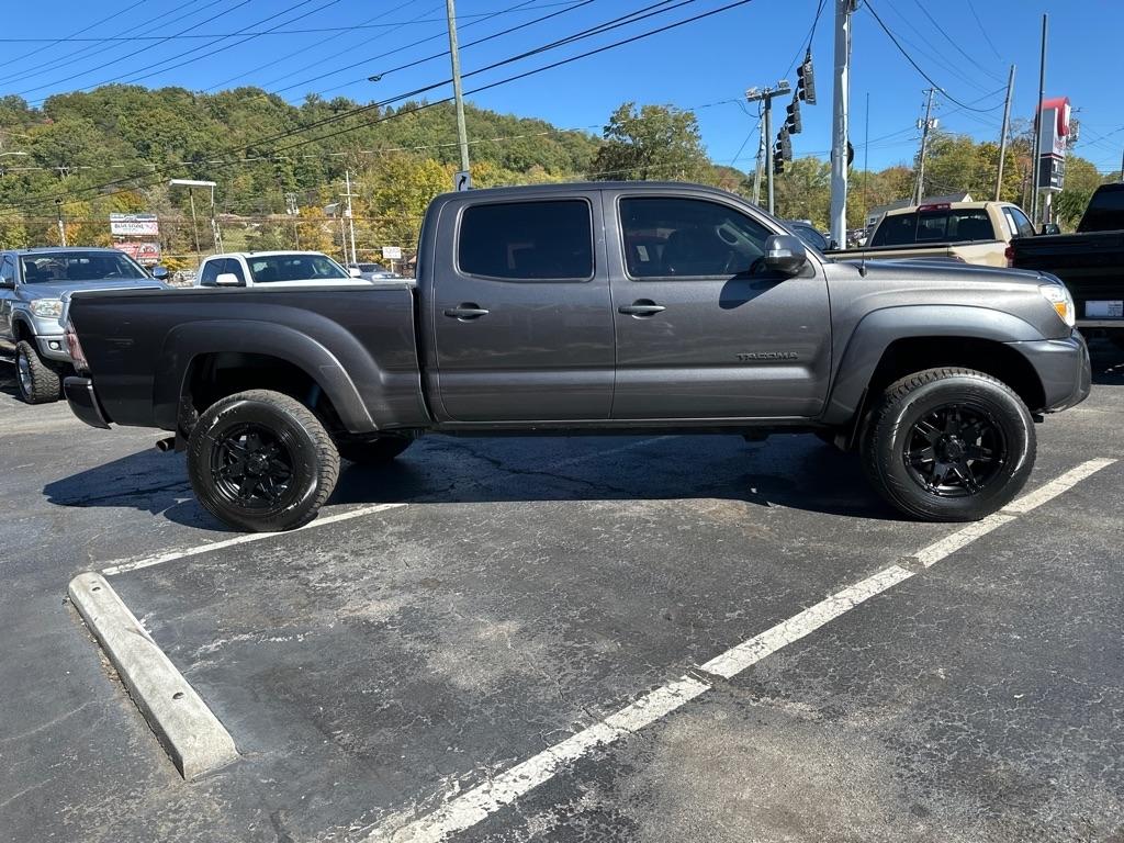 Toyota Tacoma 4WD Double Cab LB V6 AT (Natl) 2012