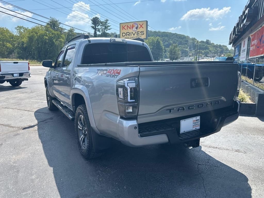 Toyota Tacoma TRD Off Road Double Cab 5' Bed V6 4x4 MT (Natl) 2017