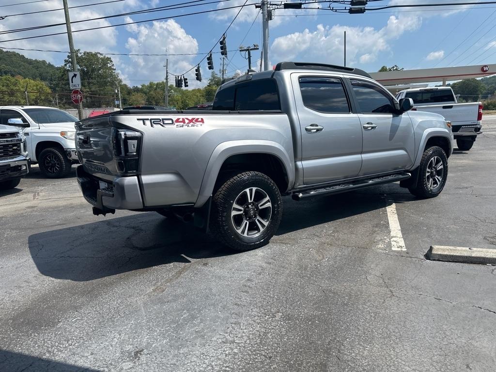 Toyota Tacoma TRD Off Road Double Cab 5' Bed V6 4x4 MT (Natl) 2017