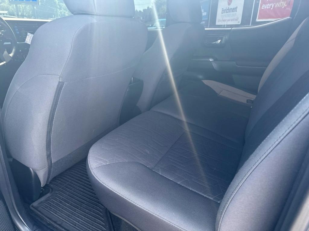 Toyota Tacoma TRD Off Road Double Cab 5' Bed V6 4x4 MT (Natl) 2017