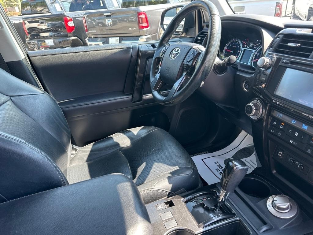 Toyota 4Runner TRD Off Road Premium 4WD (Natl) 2019