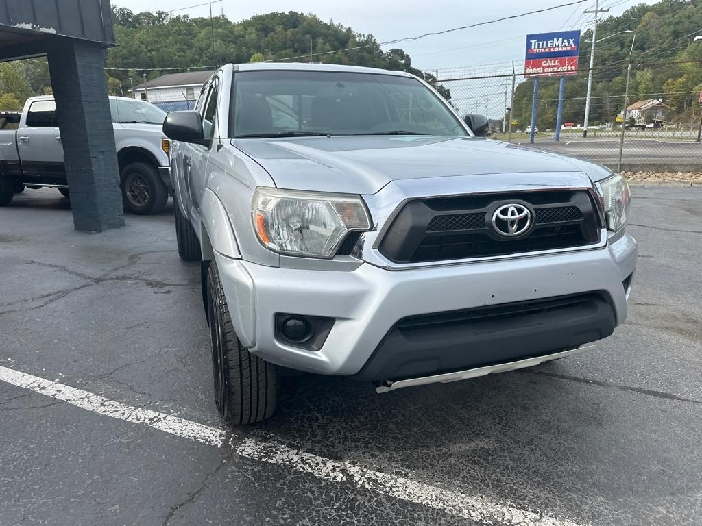 Toyota Tacoma 4WD Access Cab V6 MT (Natl) 2013