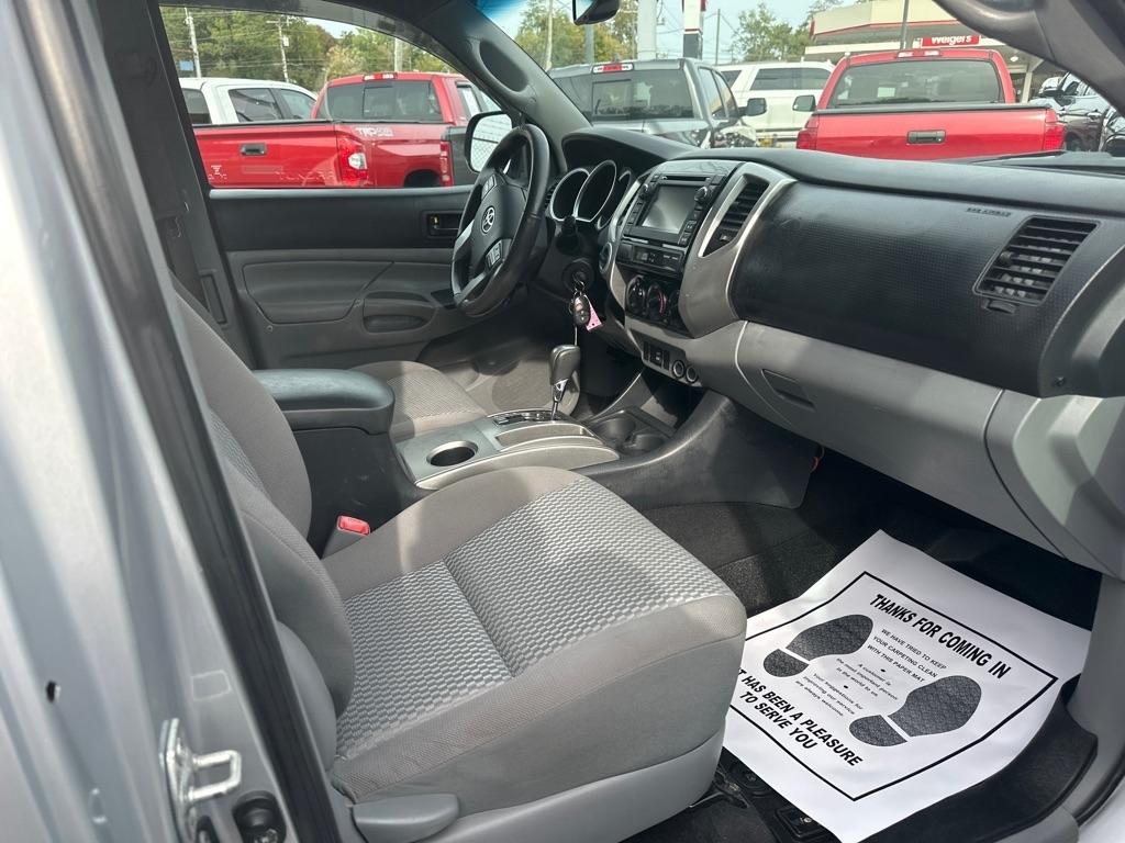 Toyota Tacoma 4WD Access Cab V6 MT (Natl) 2013