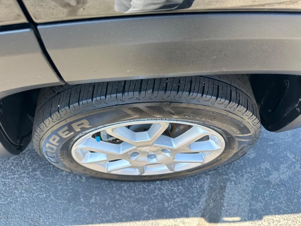 Jeep Renegade Latitude FWD 2021