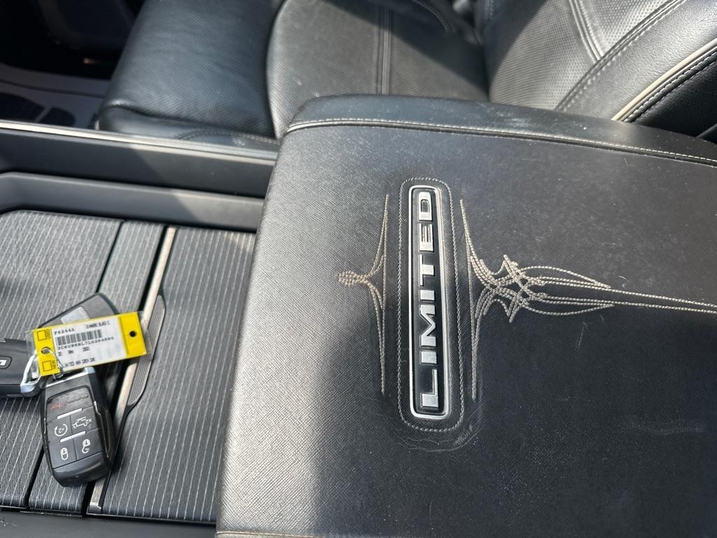 RAM 2500 Limited 4x4 Crew Cab 6'4" Box 2020