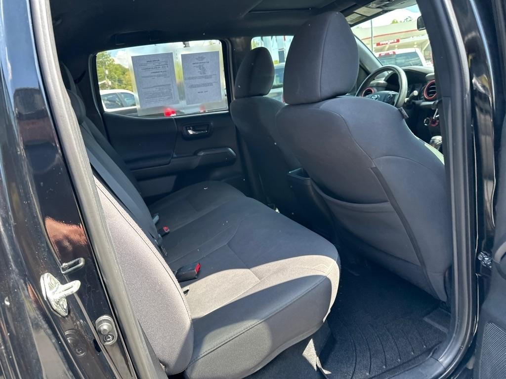 Toyota Tacoma TRD Off Road Double Cab 5' Bed V6 4x4 MT (Natl) 2017