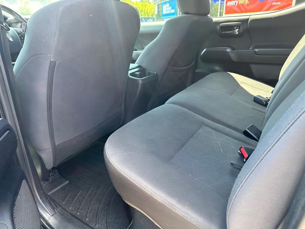 Toyota Tacoma TRD Off Road Double Cab 5' Bed V6 4x4 MT (Natl) 2017