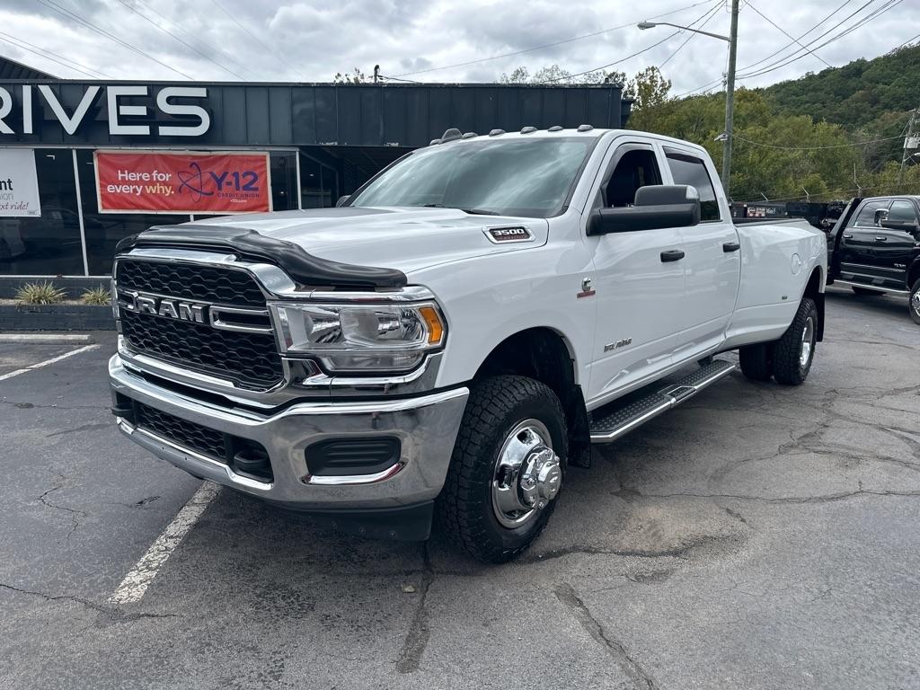 RAM 3500 Tradesman 4x4 Crew Cab 8' Box 2022