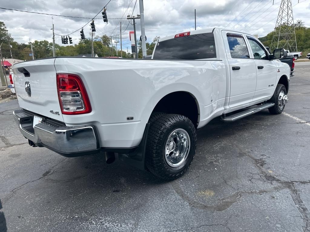 RAM 3500 Tradesman 4x4 Crew Cab 8' Box 2022