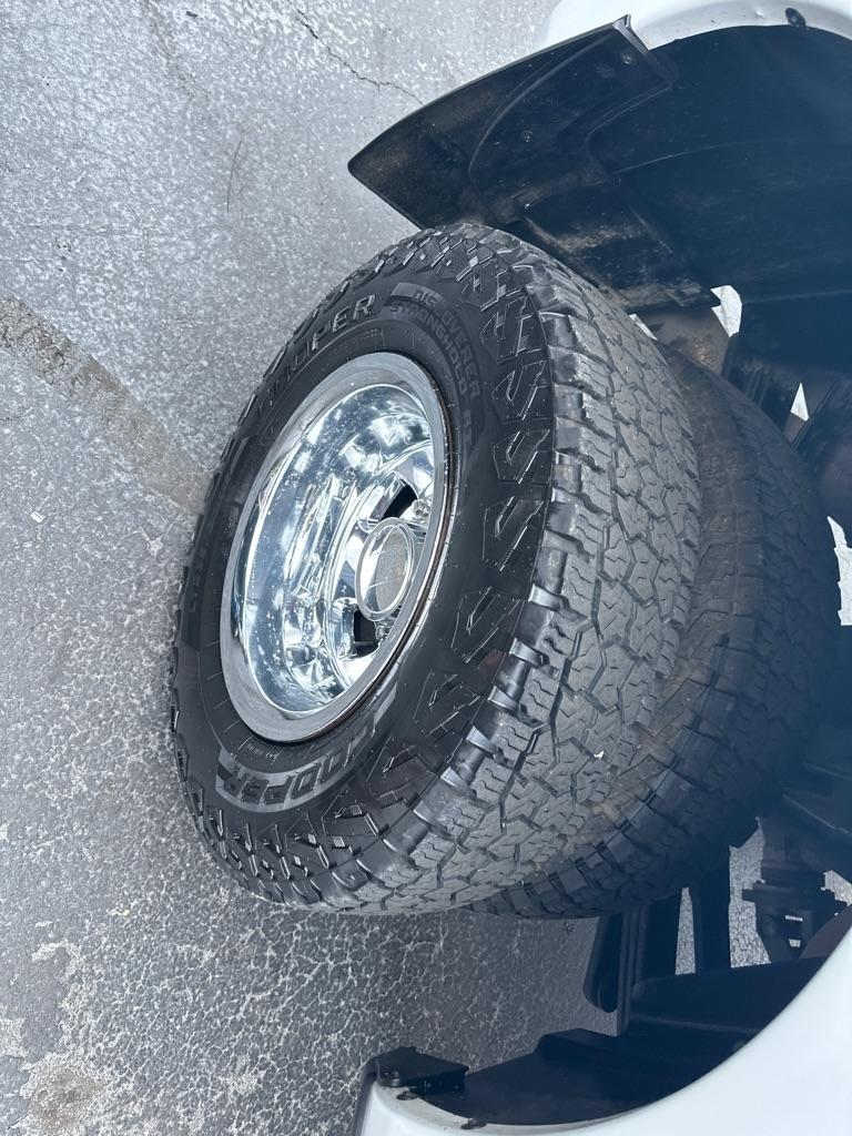 RAM 3500 Tradesman 4x4 Crew Cab 8' Box 2022