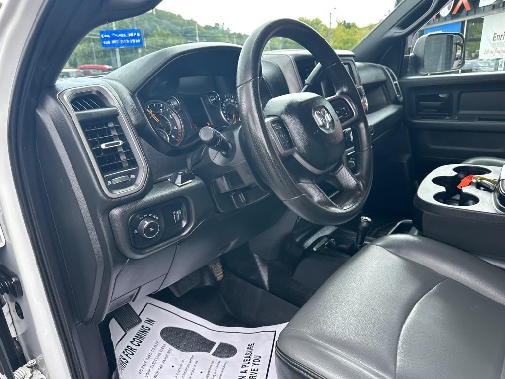 RAM 3500 Tradesman 4x4 Crew Cab 8' Box 2022