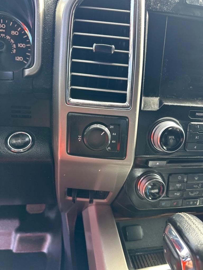 Ford F-150 4WD SuperCrew 145" King Ranch 2015