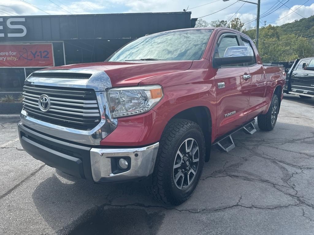 Toyota Tundra 4WD Limited Double Cab 6.5' Bed 5.7L (Natl) 2017